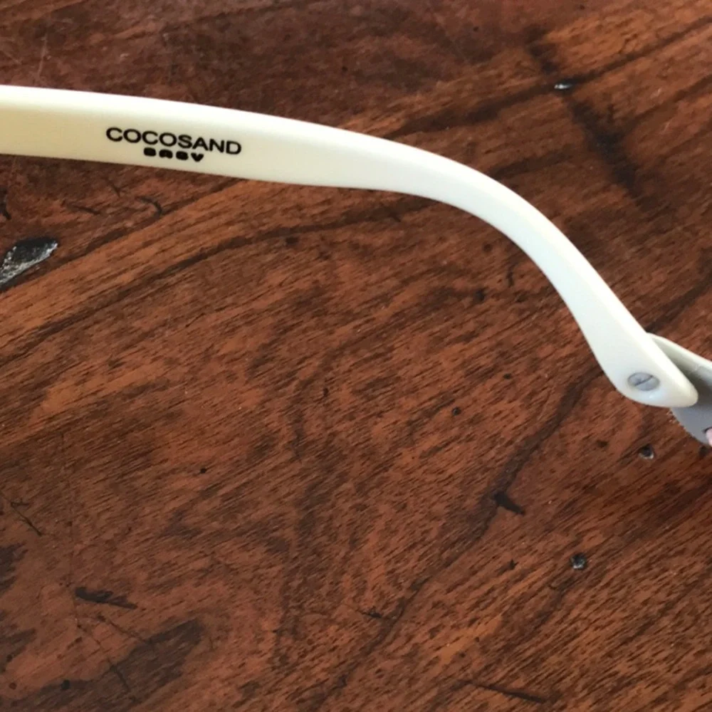 Cocosand Baby Sunglasses. Polarized Retro Flower Frame with Adjustable Strap